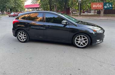 Хэтчбек Ford Focus 2015 в 