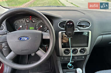 Седан Ford Focus 2005 в 