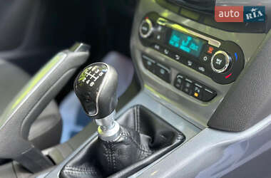 Универсал Ford Focus 2011 в 