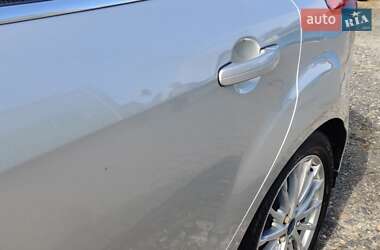 Хэтчбек Ford Focus 2013 в 