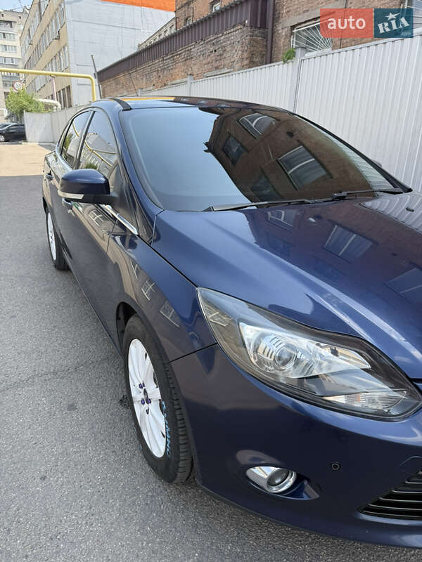 Седан Ford Focus 2012 в Днепре