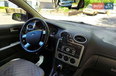 Хэтчбек Ford Focus 2007 в 