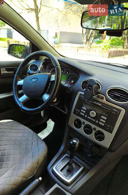 Хэтчбек Ford Focus 2007 в 