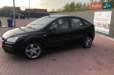 Хэтчбек Ford Focus 2006 в 