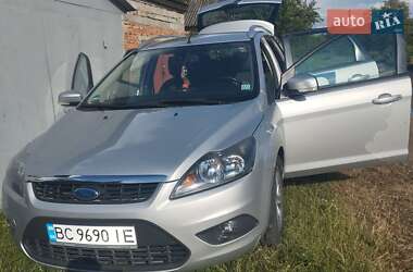 Хэтчбек Ford Focus 2010 в 
