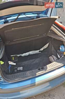 Хэтчбек Ford Focus 2004 в 