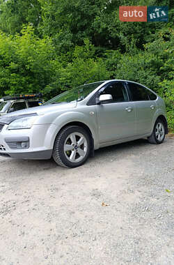 Хэтчбек Ford Focus 2007 в 