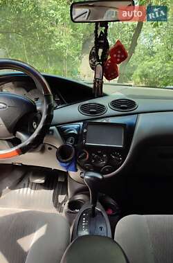Седан Ford Focus 2000 в 