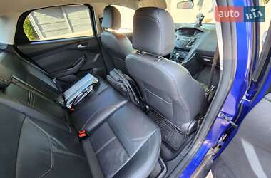 Седан Ford Focus 2015 в 