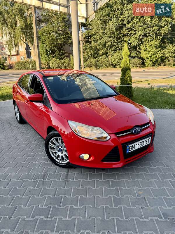Седан Ford Focus 2011 в 