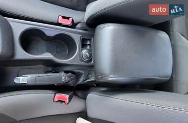 Седан Ford Focus 2011 в 