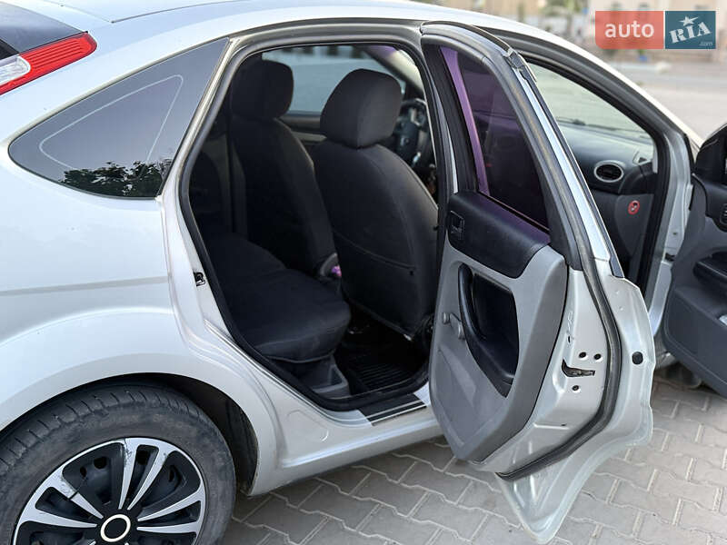 Хэтчбек Ford Focus 2008 в Вознесенске фото 8 Хэтчбек Ford Focus 2008 в Вознесенске