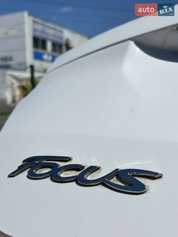 Хетчбек Ford Focus 2016 в Сумах