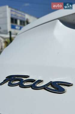 Хэтчбек Ford Focus 2016 в 