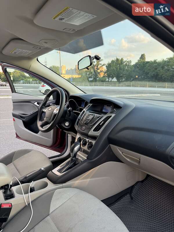 Седан Ford Focus 2014 в Киеве