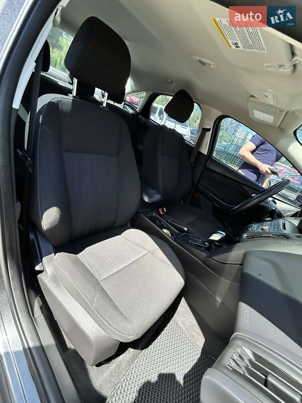 Седан Ford Focus 2015 в Сумах