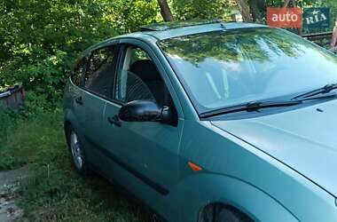 Хэтчбек Ford Focus 1999 в Дубно