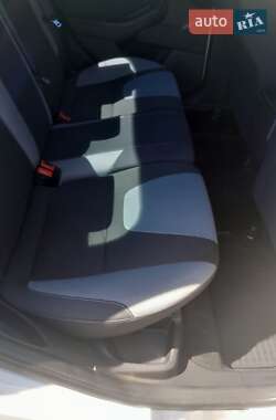 Седан Ford Focus 2013 в 