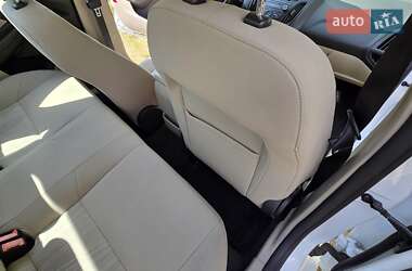 Седан Ford Focus 2016 в 