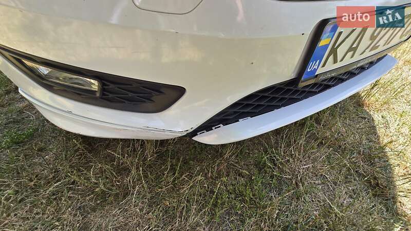 Седан Ford Focus 2016 в Києві