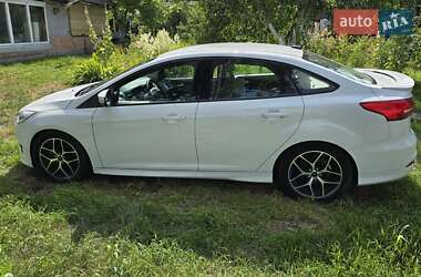 Седан Ford Focus 2016 в 