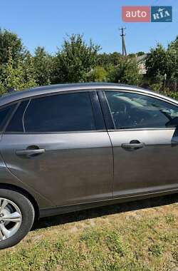 Седан Ford Focus 2013 в 
