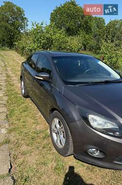 Седан Ford Focus 2013 в 