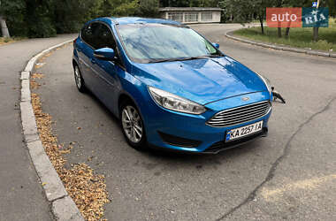 Хетчбек Ford Focus 2015 в 