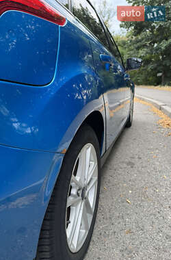 Хетчбек Ford Focus 2015 в 