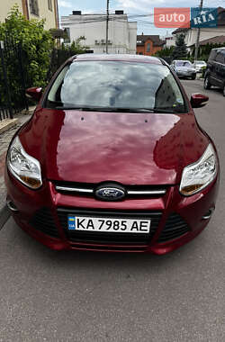 Хэтчбек Ford Focus 2013 в 