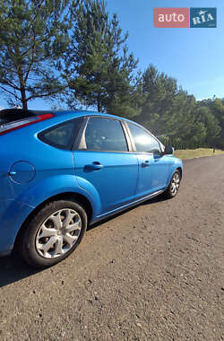 Хэтчбек Ford Focus 2007 в 