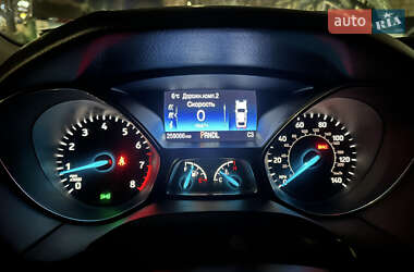 Седан Ford Focus 2015 в Дніпрі