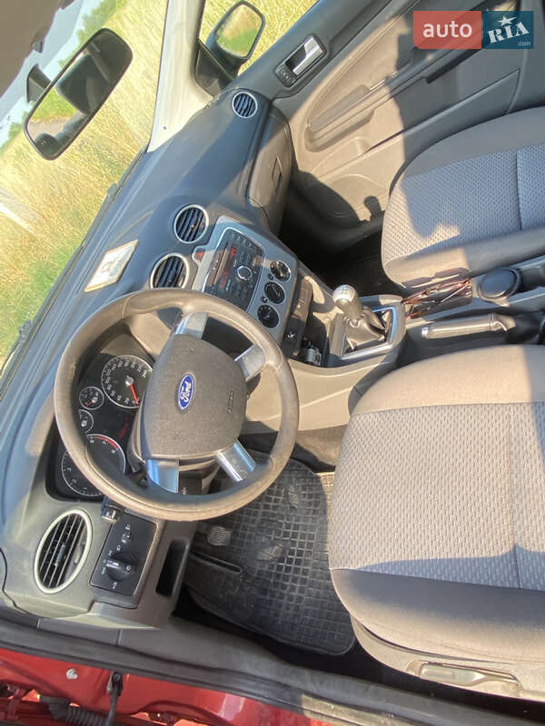 Седан Ford Focus 2007 в Киеве