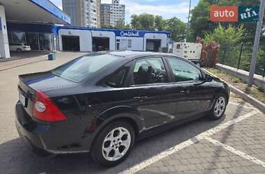 Седан Ford Focus 2010 в 