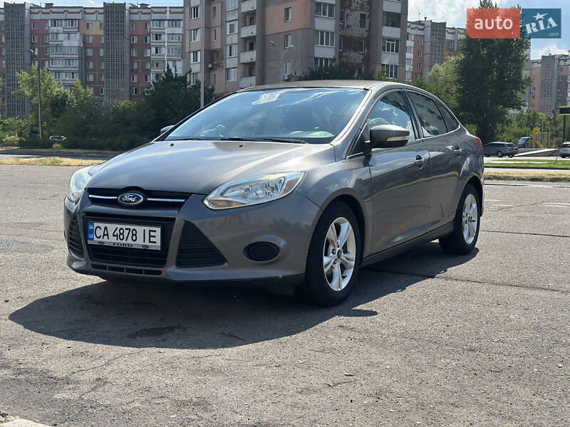 Седан Ford Focus 2013 в 