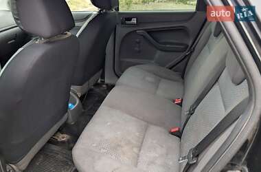 Хэтчбек Ford Focus 2007 в 