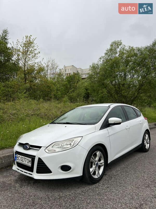Хэтчбек Ford Focus 2014 в 