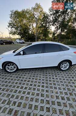 Седан Ford Focus 2016 в 