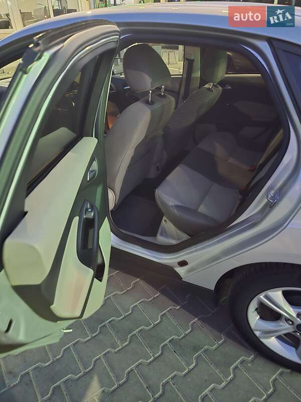Седан Ford Focus 2014 в Одесі