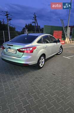 Седан Ford Focus 2014 в 