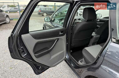 Универсал Ford Focus 2010 в 