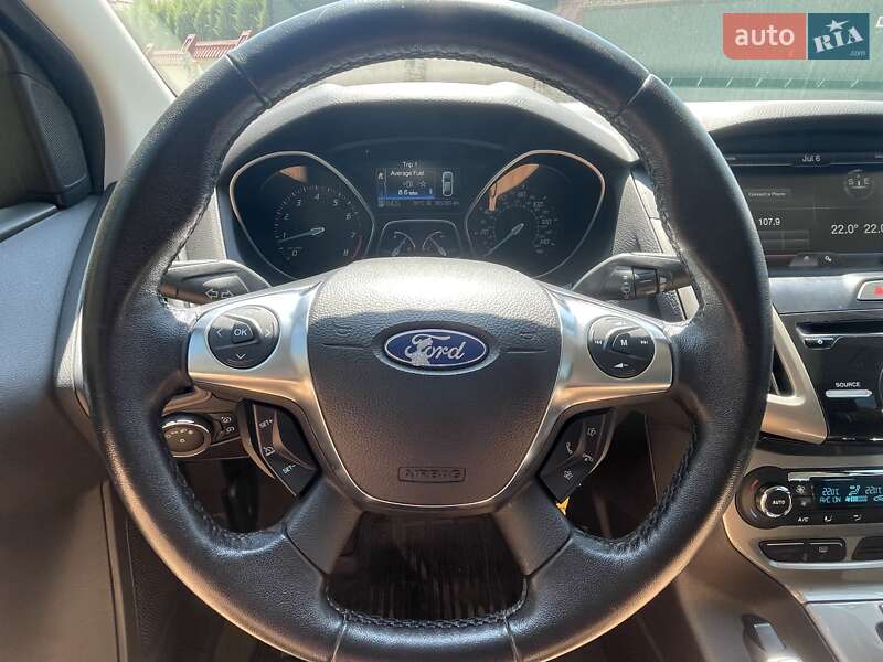 Хэтчбек Ford Focus 2012 в Одессе