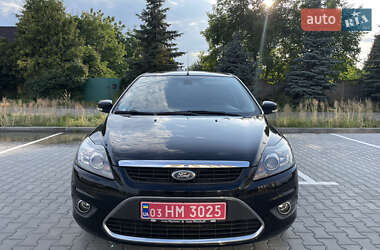 Хэтчбек Ford Focus 2008 в 