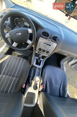 Хэтчбек Ford Focus 2008 в 