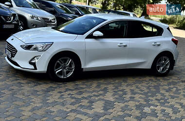 Хэтчбек Ford Focus 2019 в 