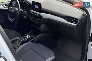 Хэтчбек Ford Focus 2019 в 