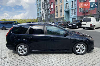 Универсал Ford Focus 2010 в 