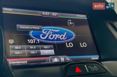 Хэтчбек Ford Focus 2012 в 