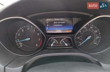 Седан Ford Focus 2015 в 