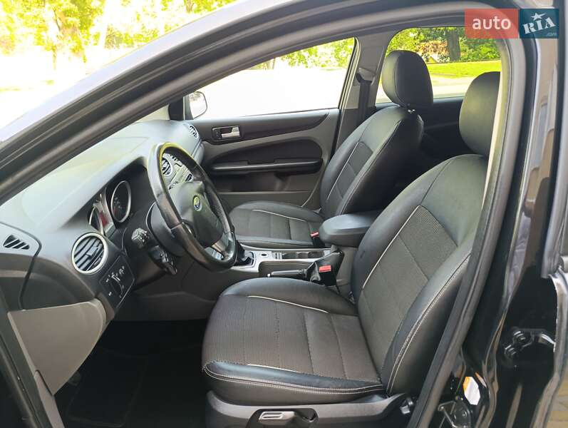 Універсал Ford Focus 2009 в Звягелі